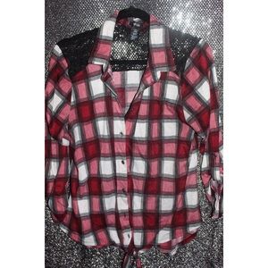 Red and black plaid with lace, quarter sleeves
